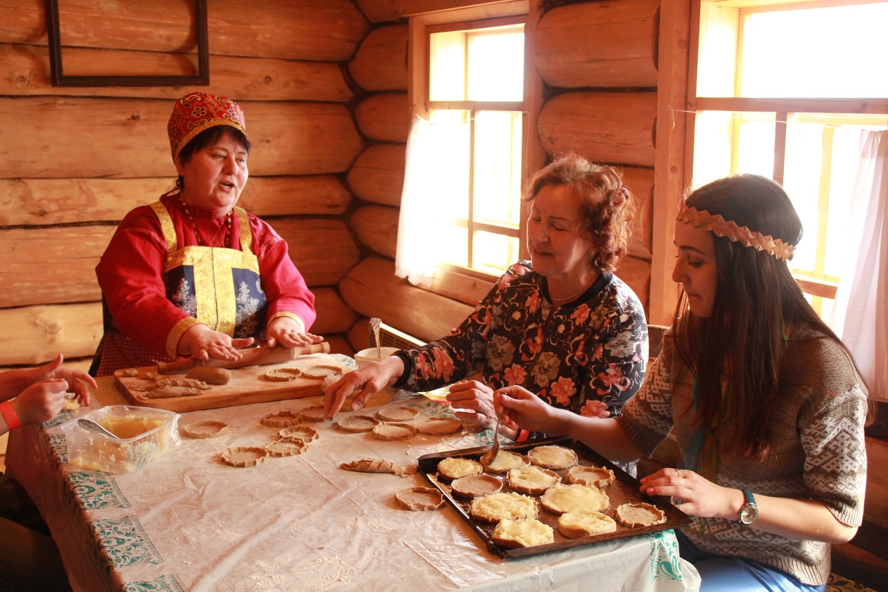 В каком году коми. Финно-угорский этнокультурный парк в Республике Коми. Ыб финно-угорский этнокультурный парк. Село Ыб Республика Коми этнопарк. Финно-угорский этнопарк, Республика Коми, село Ыб.